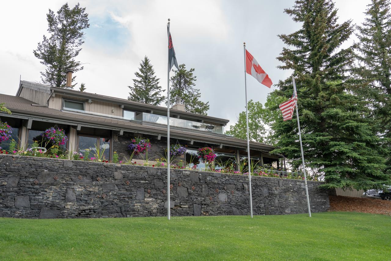 Tunnel Mountain Resort Banff Bagian luar foto